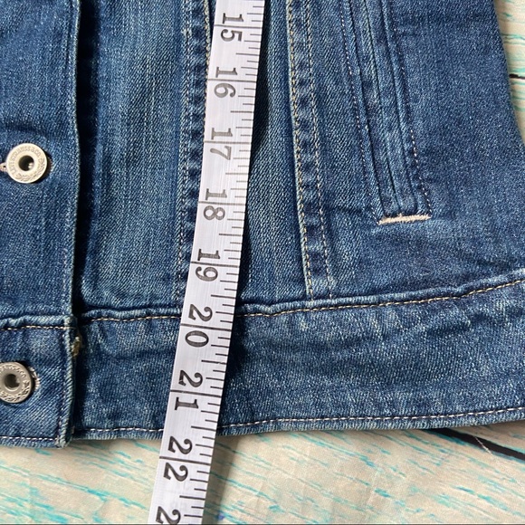 Levi's Red Tab Stretch Cotton Distressed Denim Trucker Jean Jacket Fitted S - Picture 10 of 10